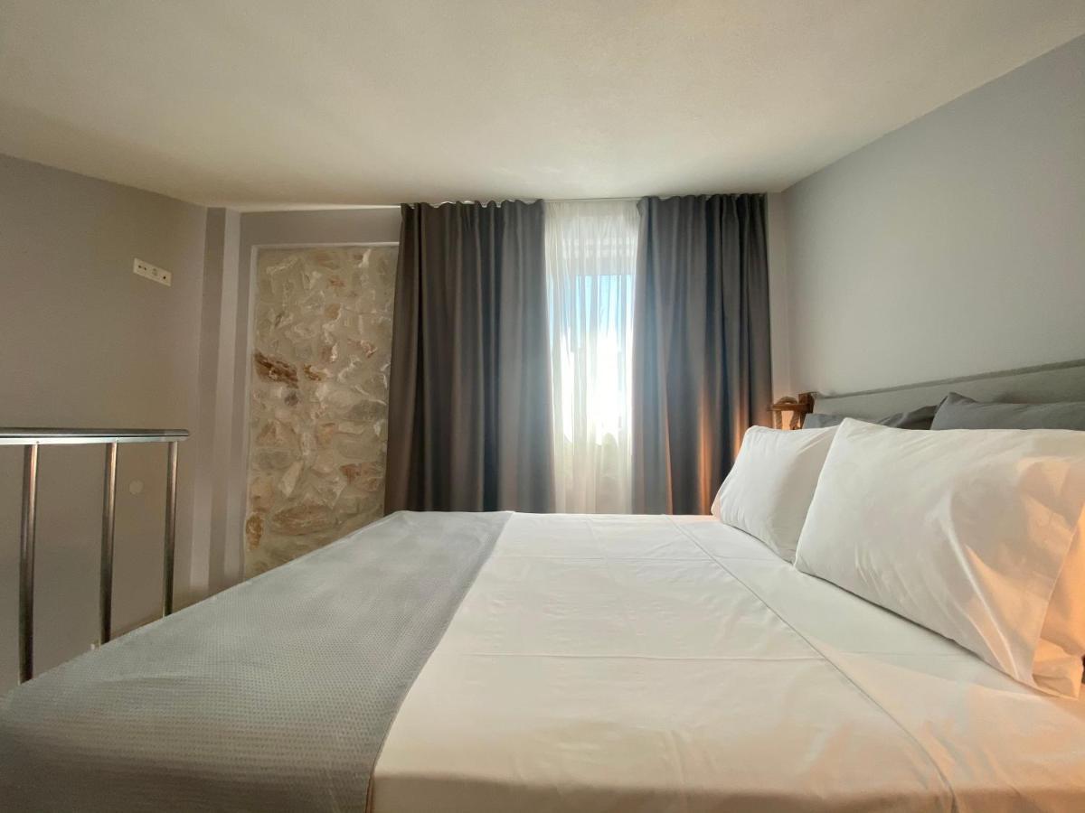 Kali Thea Suites Neos Marmaras Exterior photo
